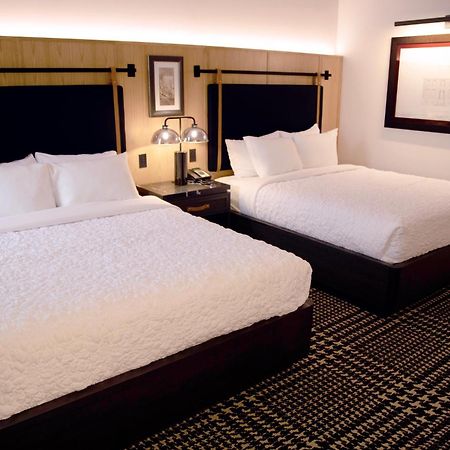 The Rose Gaming Resort Dumfries Esterno foto